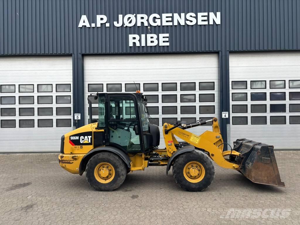 CAT 906 M Višenamenski utovarivači