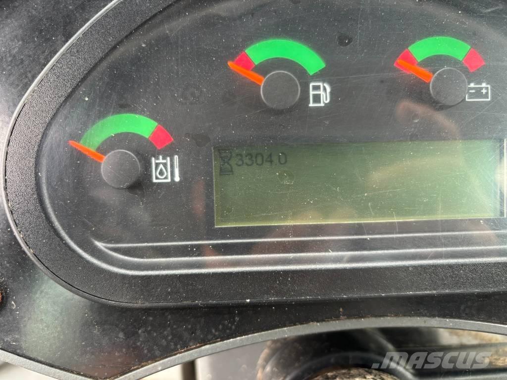 CAT 906 M Višenamenski utovarivači