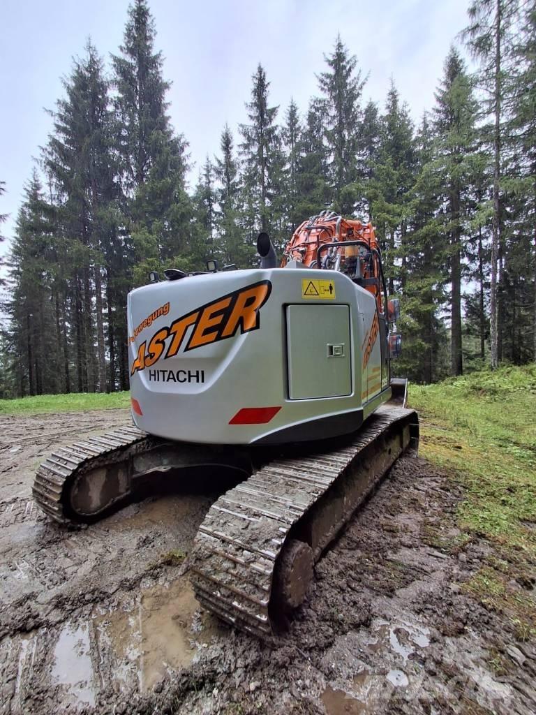 Hitachi ZX 225 US LC Bageri guseničari