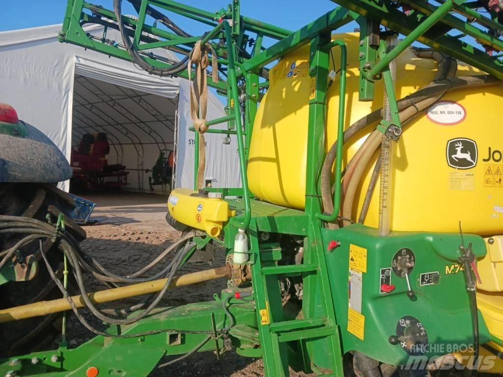 John Deere 740 Vučene prskalice