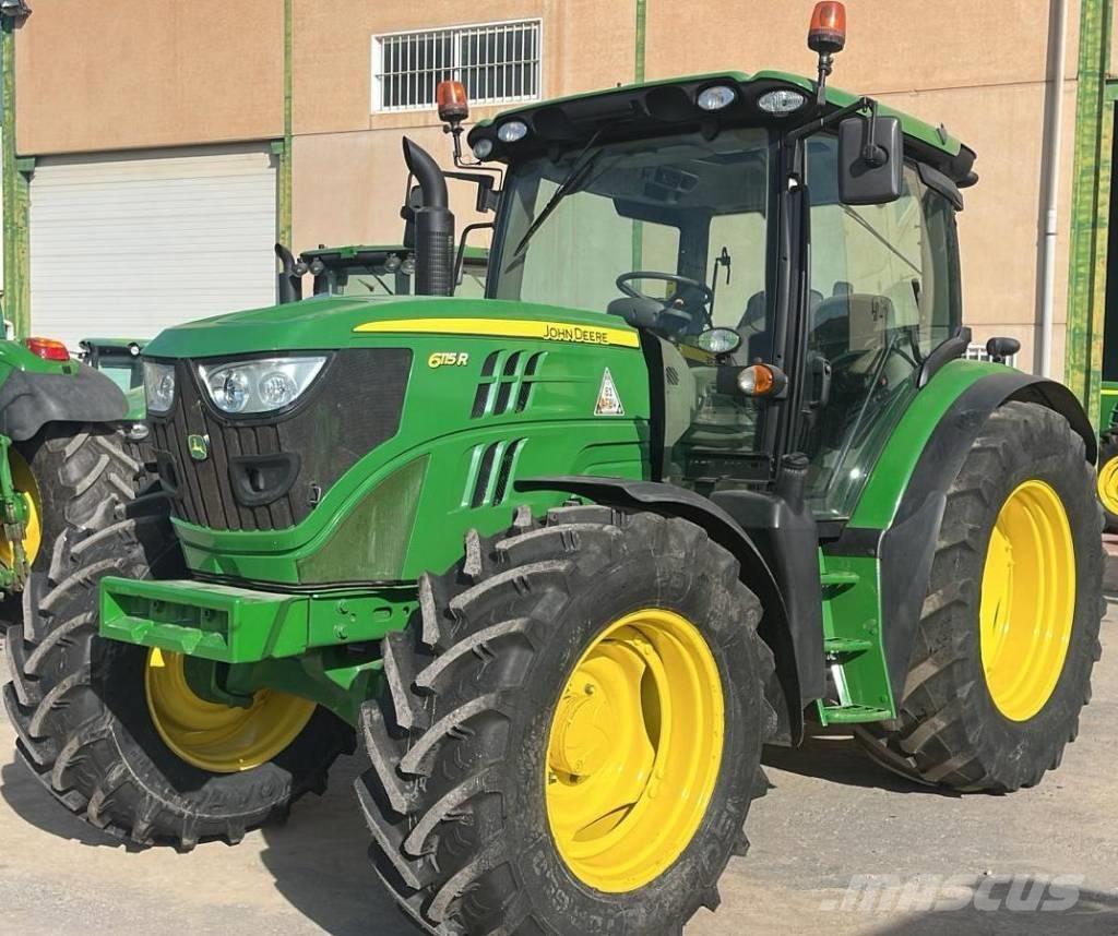 John Deere 6115 R Traktori