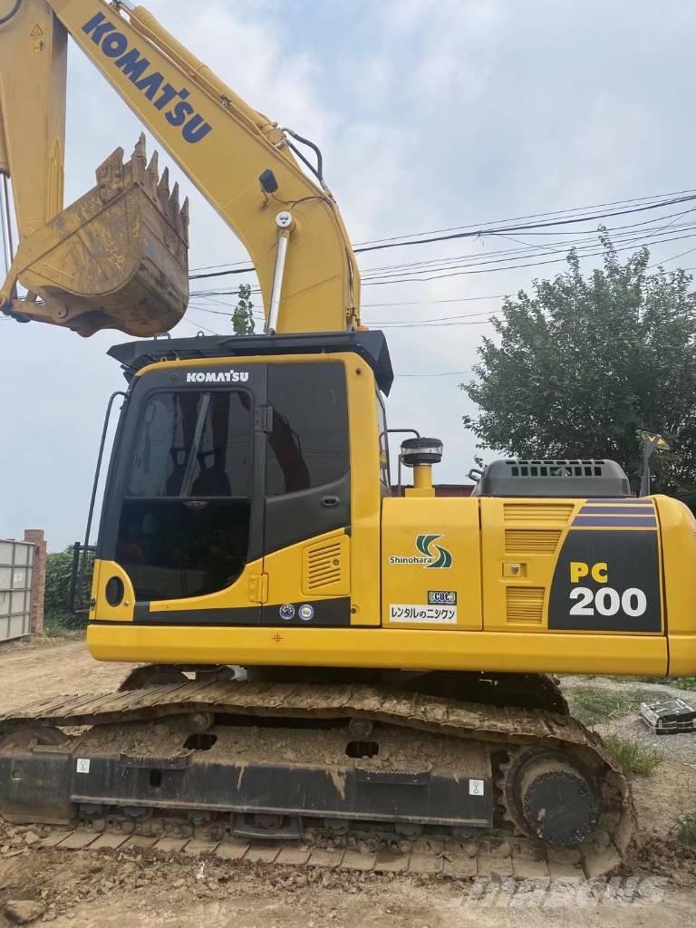 Komatsu pc200-8 Bageri guseničari