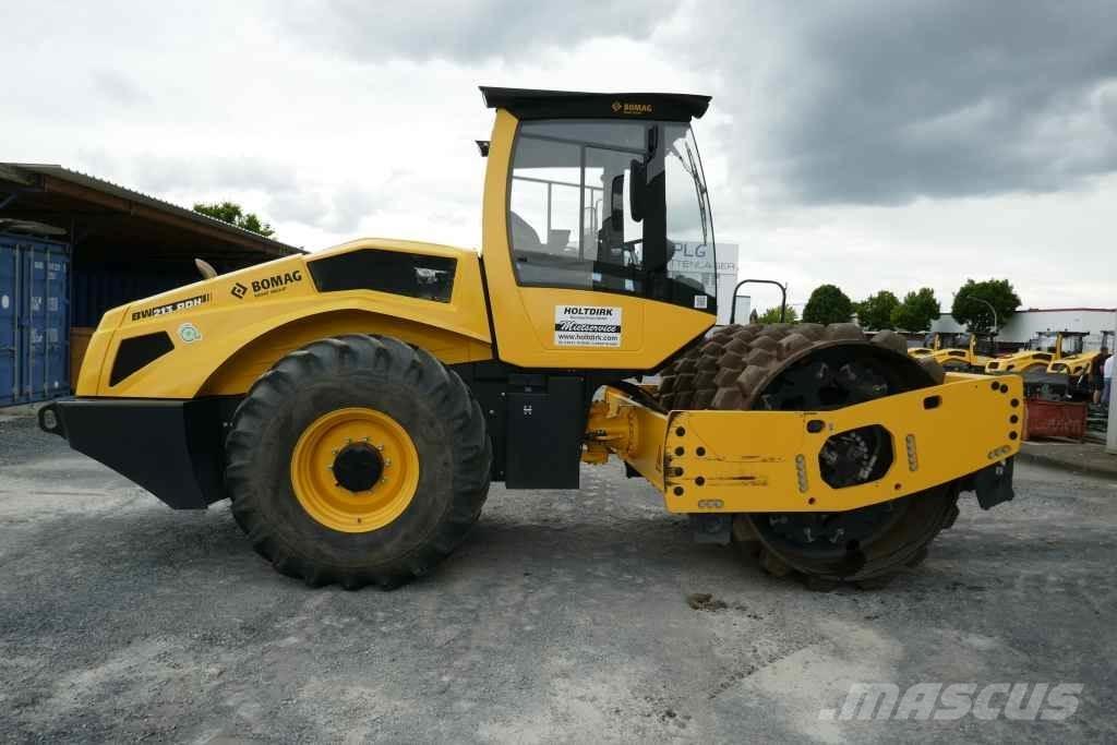 Bomag BW 213 PDH-5 Nabijači zemlje