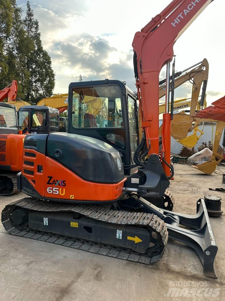 Hitachi ZX 65 Mini bageri < 7t