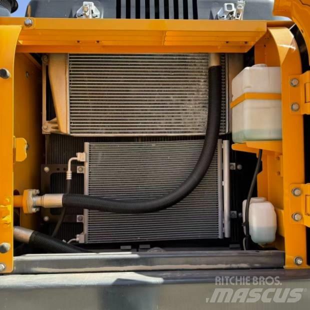Hyundai R220-9S Bageri guseničari