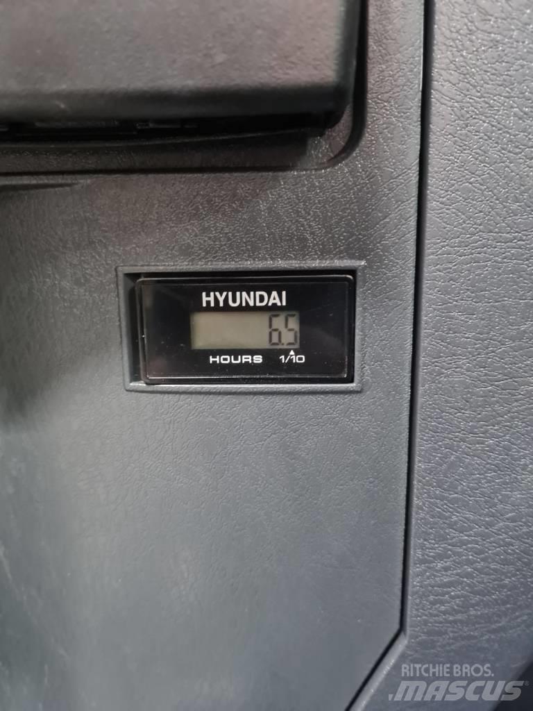 Hyundai R60CR-9A Mini bageri < 7t