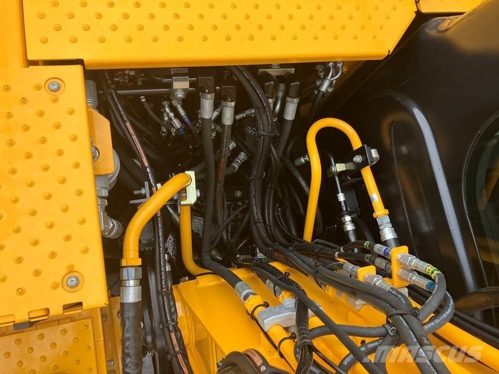 JCB JS145W Bageri točkaši
