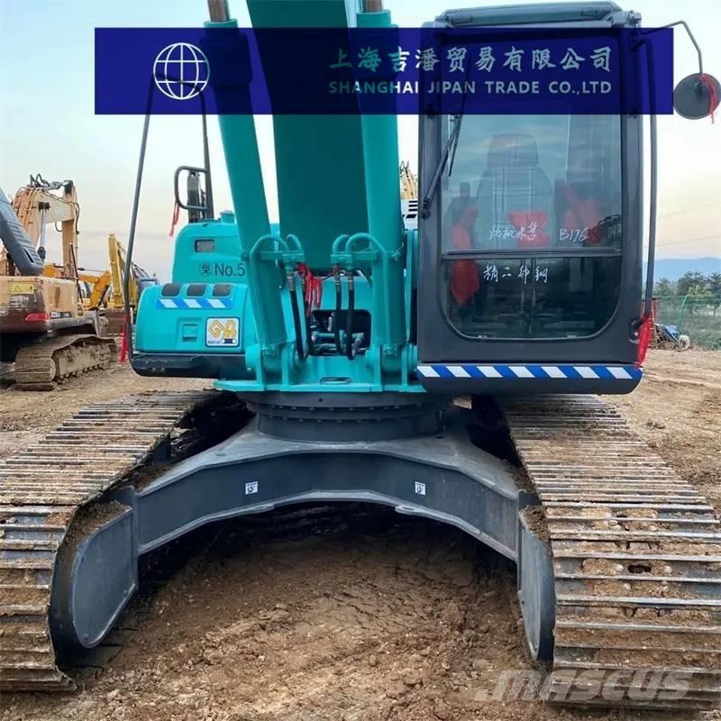 Kobelco 210 Bageri guseničari