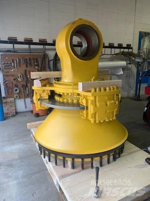 Komatsu 830 E Zglobni damperi