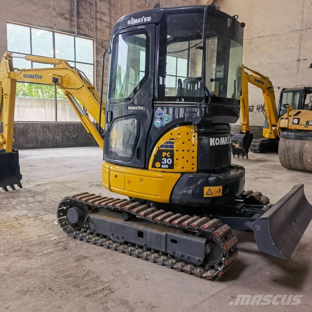 Komatsu PC30 Bageri guseničari