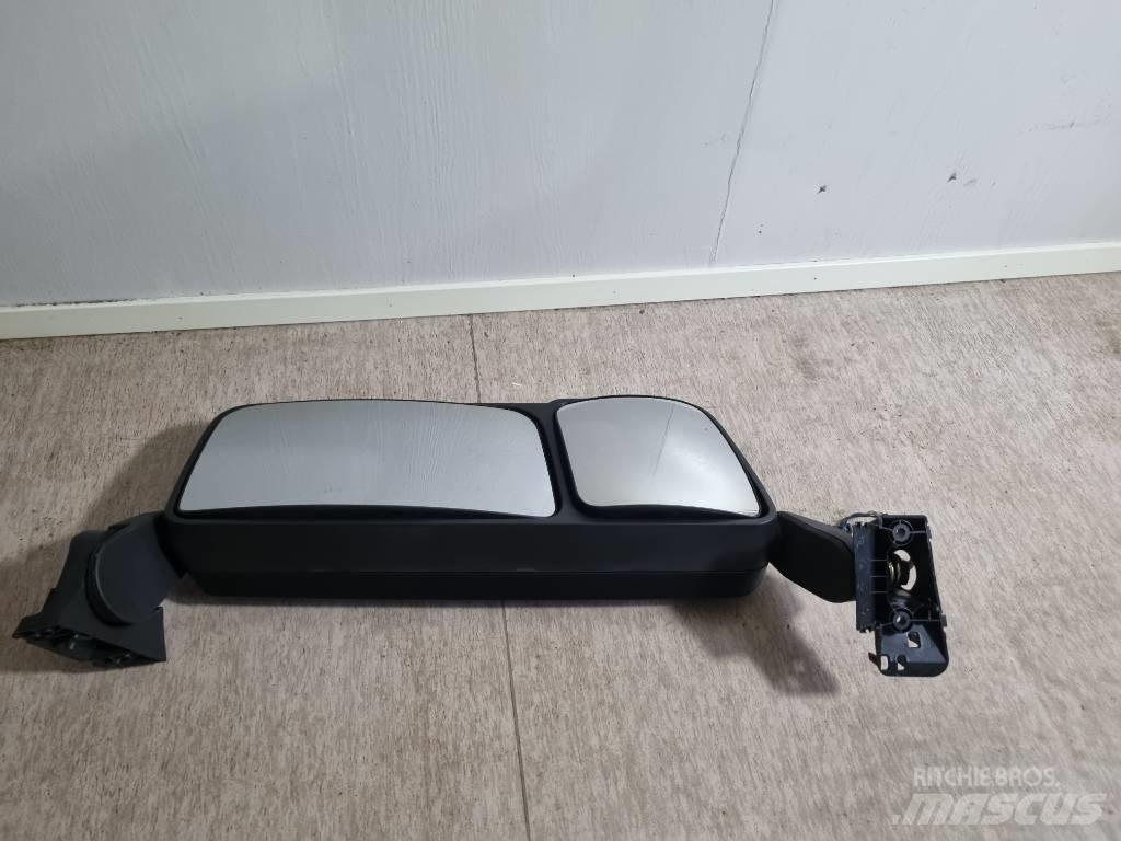 Mercedes-Benz MP4 Šasija i vešenje