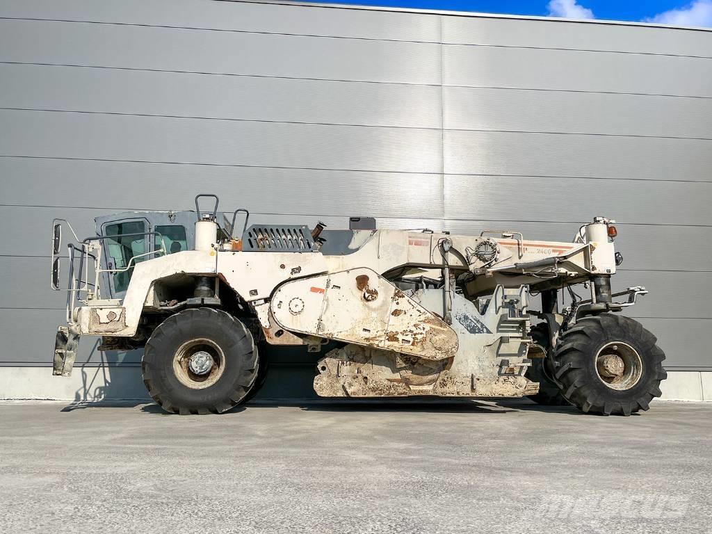 Wirtgen WR 2400 Mašine za reciklažu asfalta