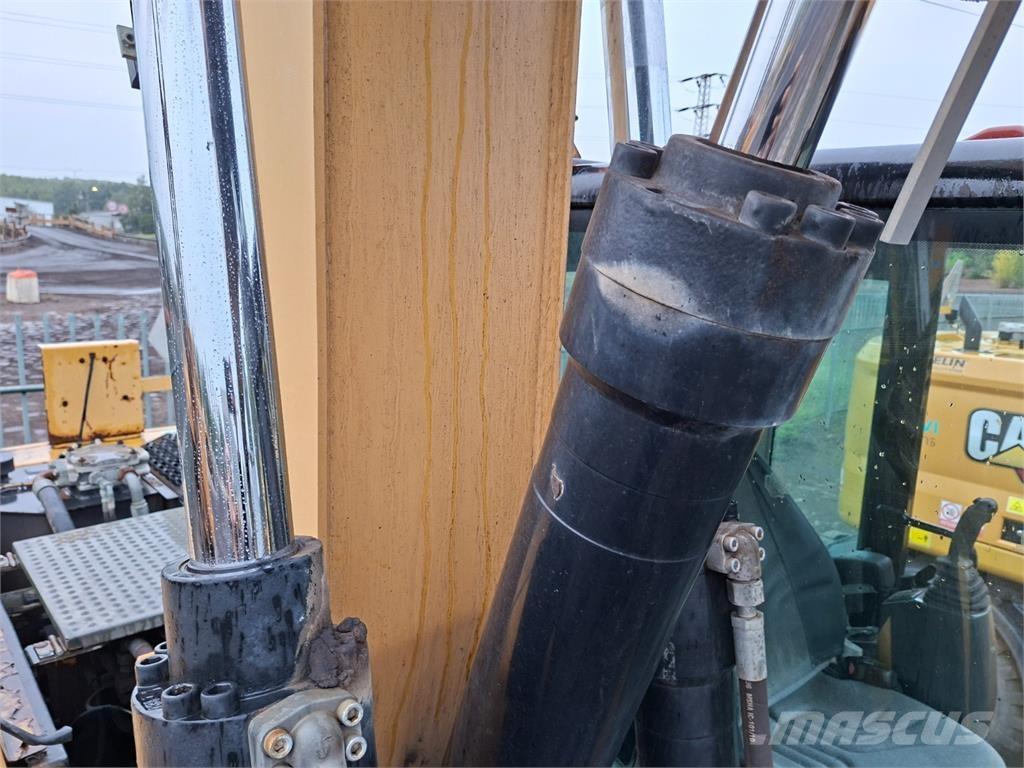 CAT M313D 4X4 Ostalo za građevinarstvo