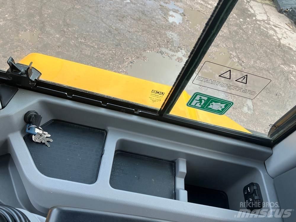JCB 411 Utovarivači na točkove