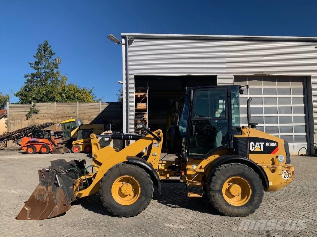 CAT 908M Utovarivači na točkove