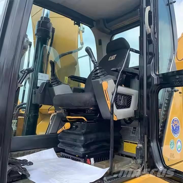 CAT 320 GC Bageri guseničari