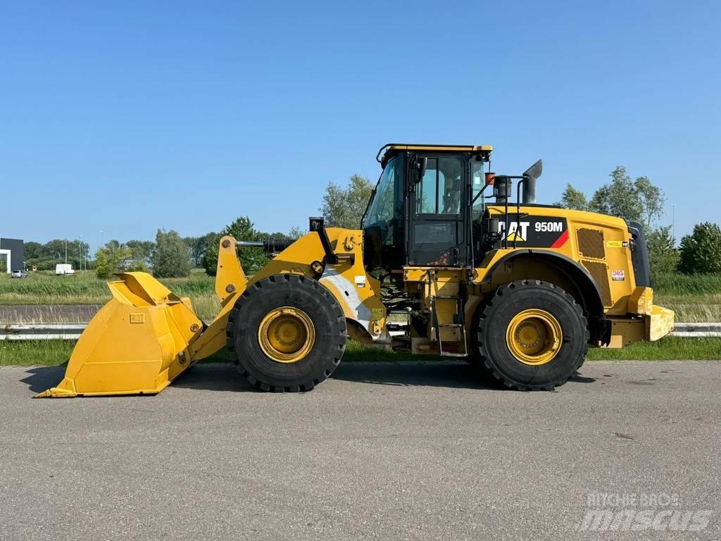 CAT 950M Utovarivači na točkove