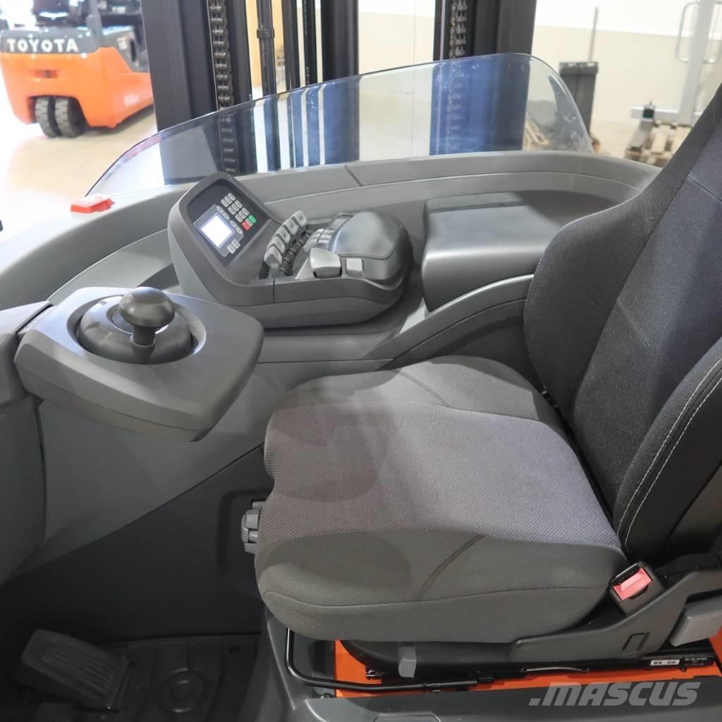 Toyota RRE160H Viljuškari sa pomičnim stupom