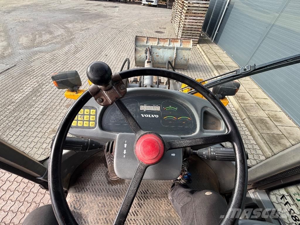 Volvo L 30 Utovarivači na točkove