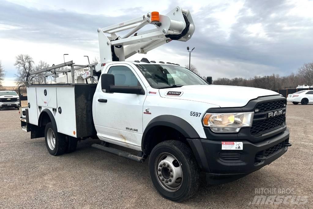 RAM 5500 TRADESMAN Auto korpe