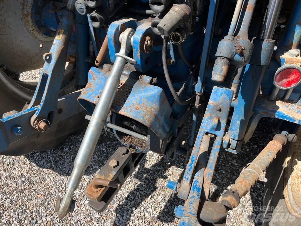 Ford 8210 Force III Traktori
