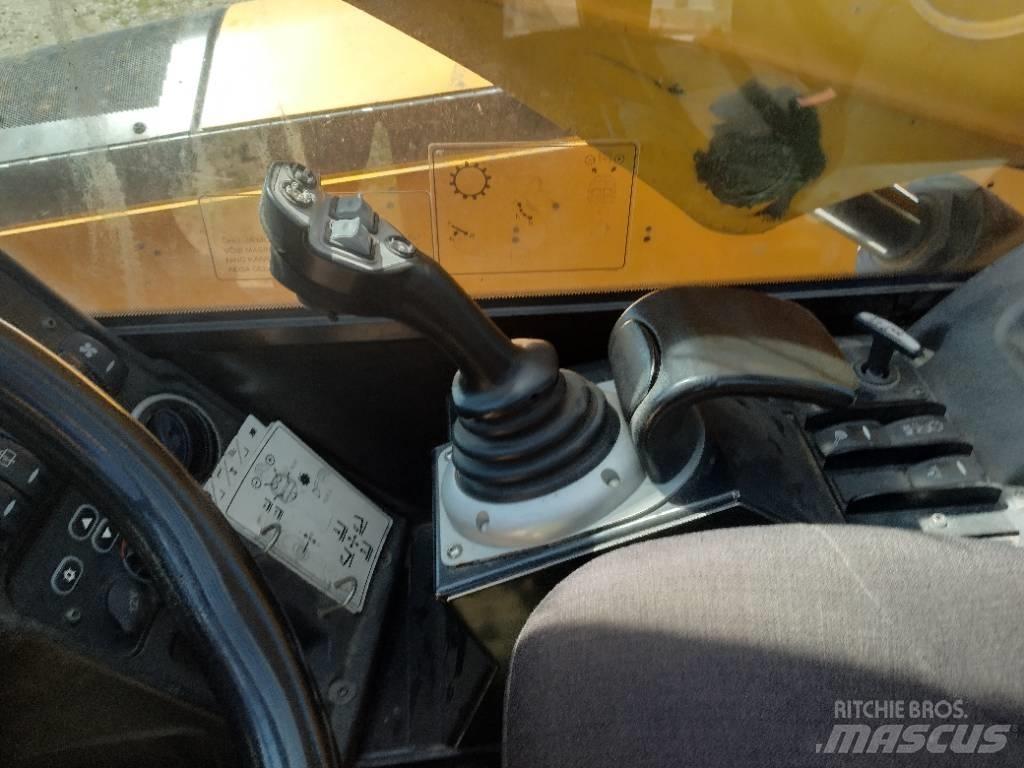 JCB 541 AGS Poljoprivredni teleskopski utovarivači