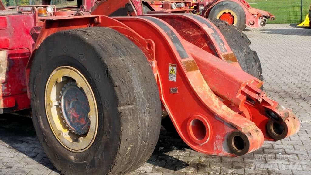 Sandvik LH208 Podzemni utovarivači