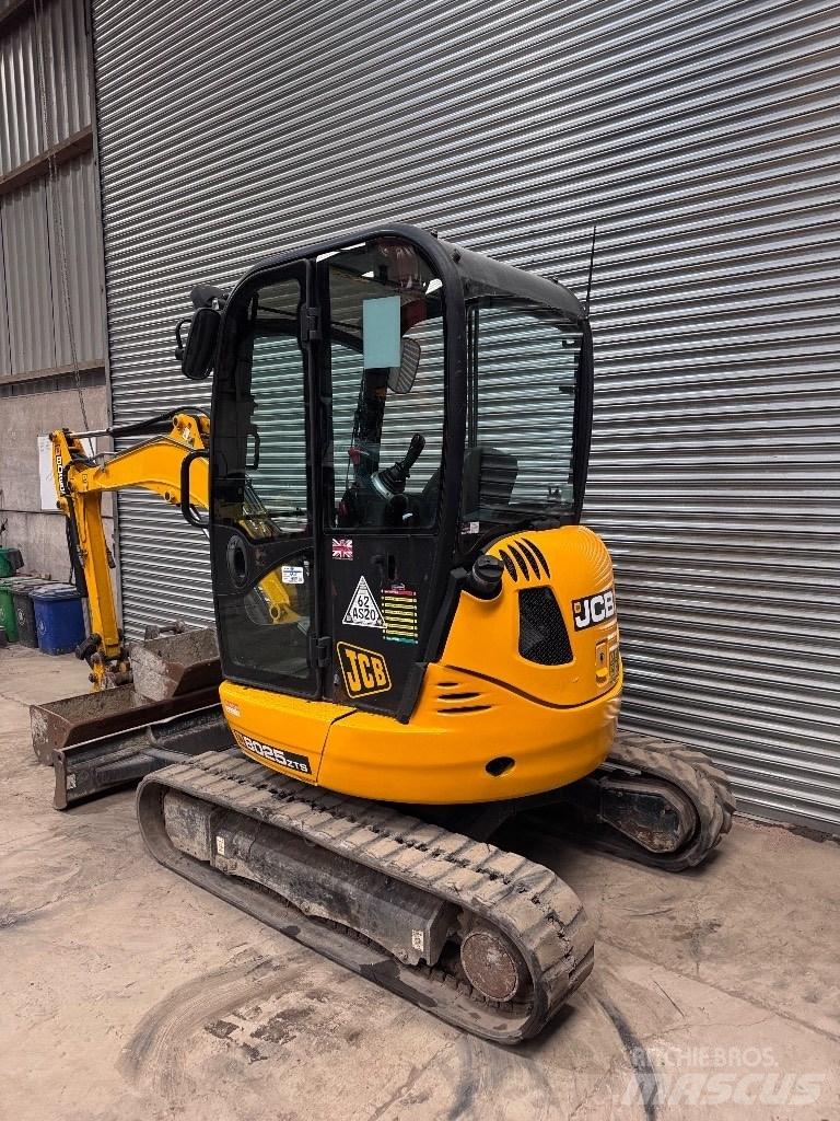 JCB 8025 ZTS Mini bageri < 7t