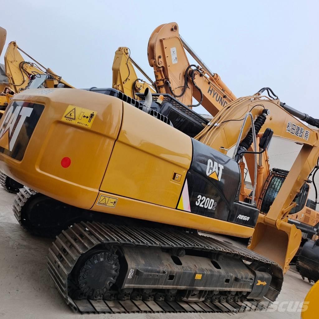CAT 320 D2 Bageri guseničari