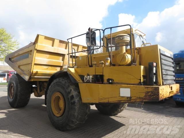 CAT  D40 Dumper Zglobni damperi