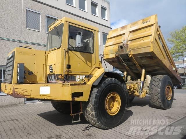 CAT  D40 Dumper Zglobni damperi