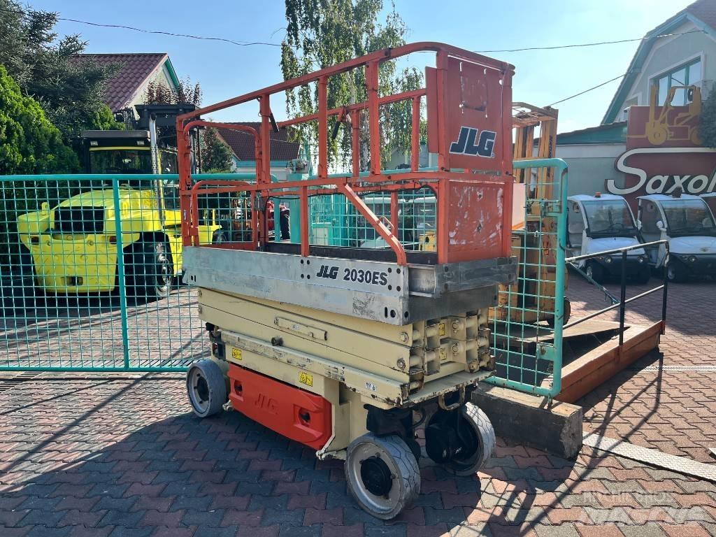JLG 2030ES     V-3450 Jarbolne penjajuće platforme