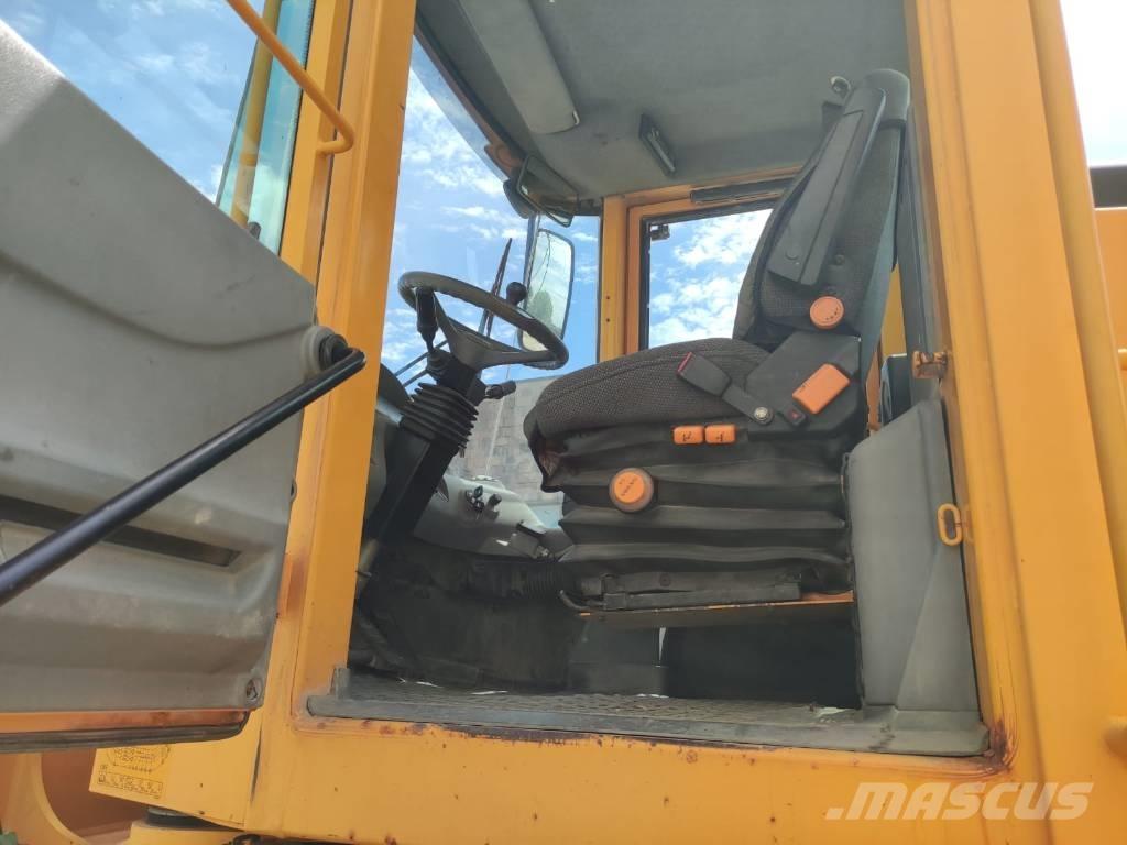 Volvo L 90 E Utovarivači na točkove