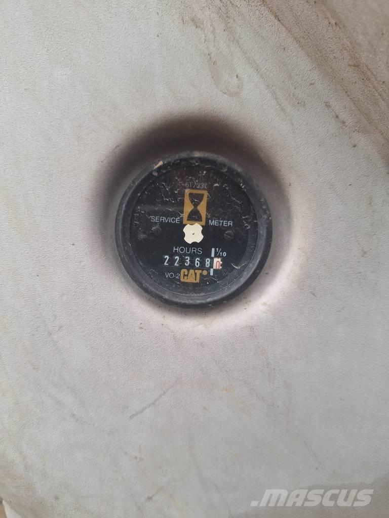 CAT 317 Bageri guseničari