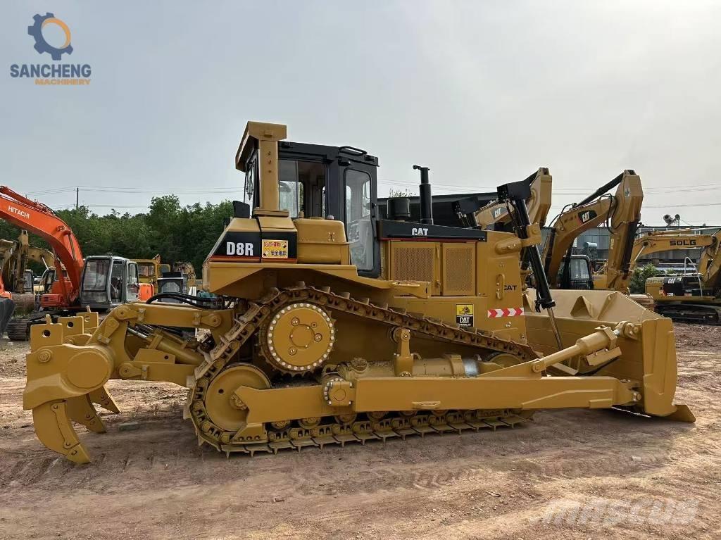 CAT D 8 R Buldožeri guseničari