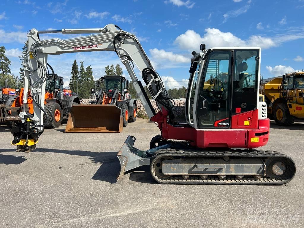Takeuchi TB280FR Midi bageri 7t – 12t