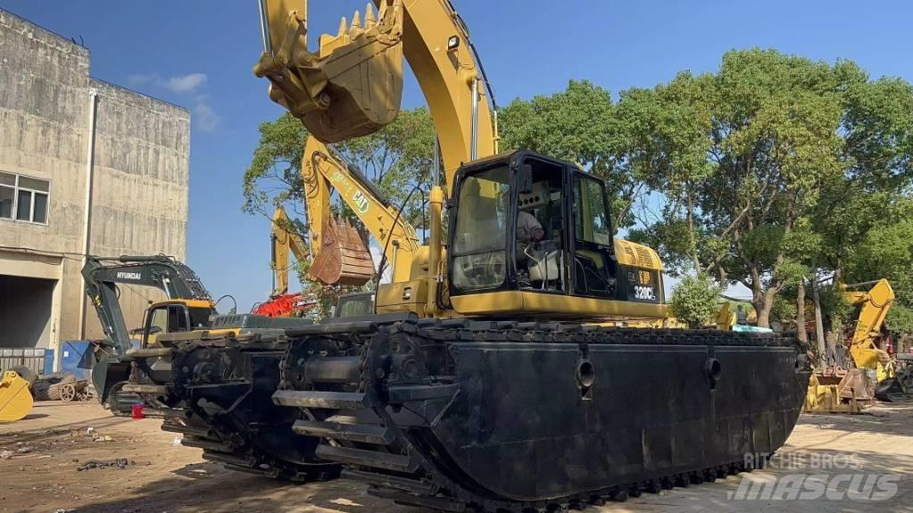 CAT 320 C Polovni amfibijski bageri
