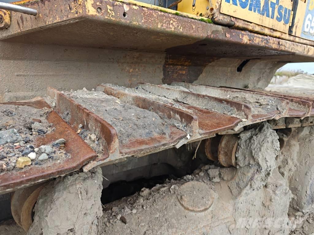 Komatsu DX 65EX-15 Buldožeri guseničari