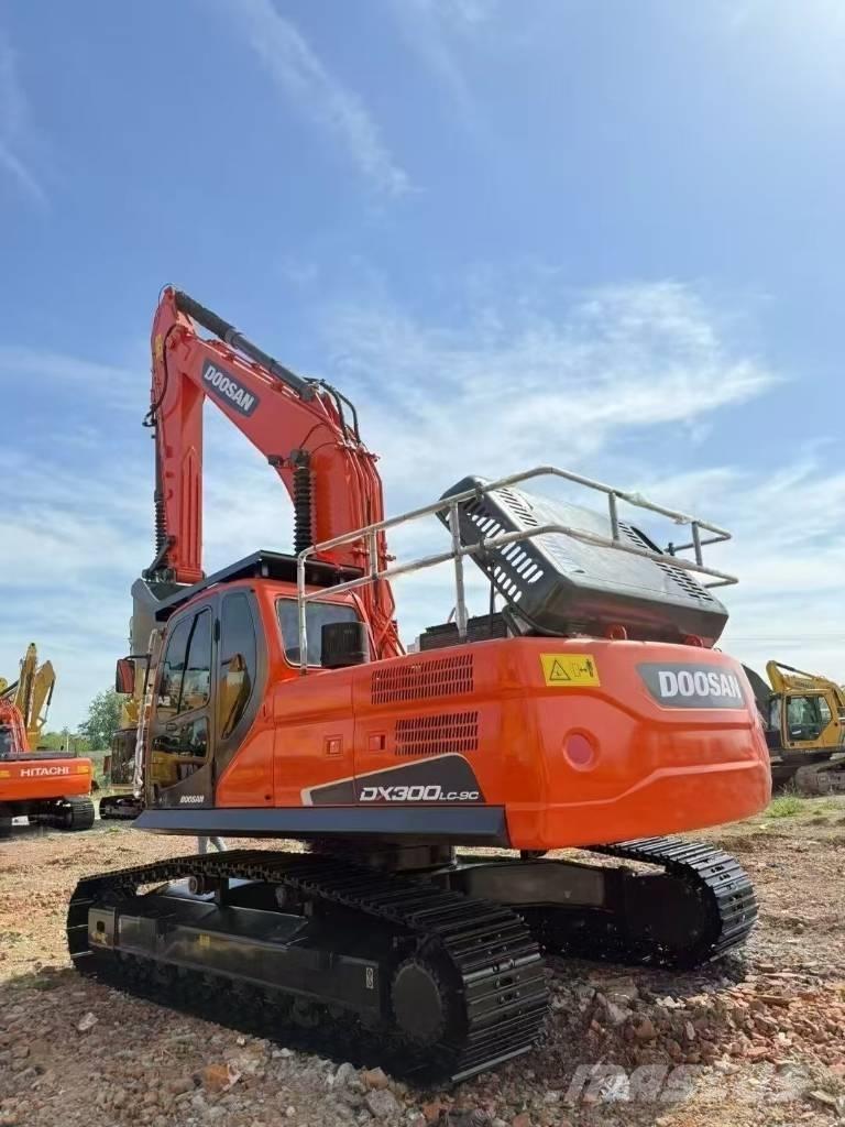 Doosan DX300LC-9C Bageri guseničari