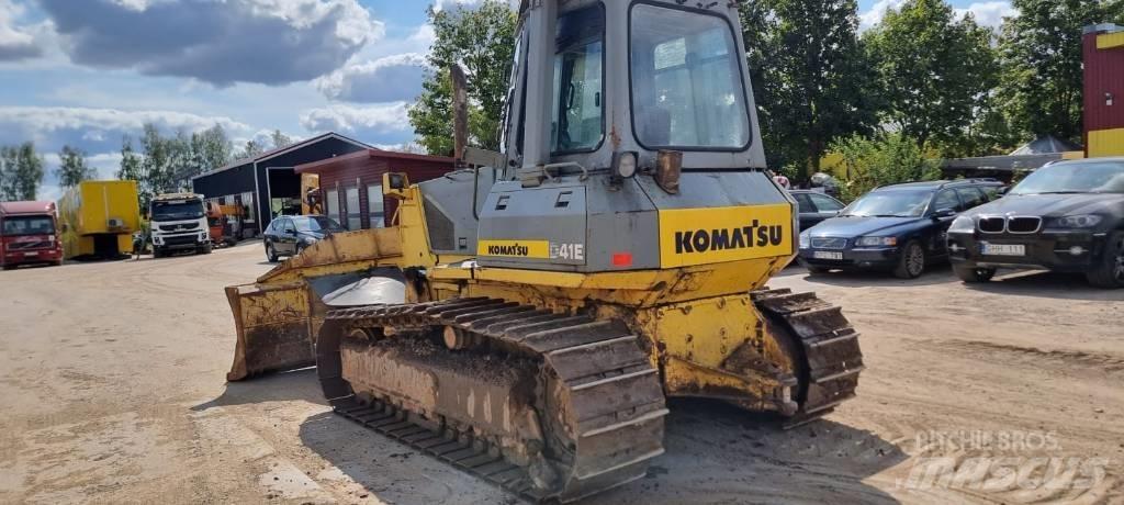 Komatsu D 41 E-6 Buldožeri guseničari