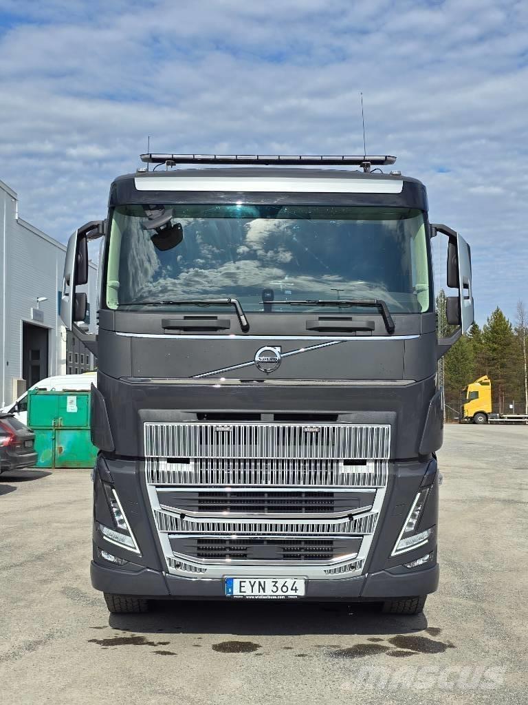 Volvo FH16 750 Kiperi kamioni
