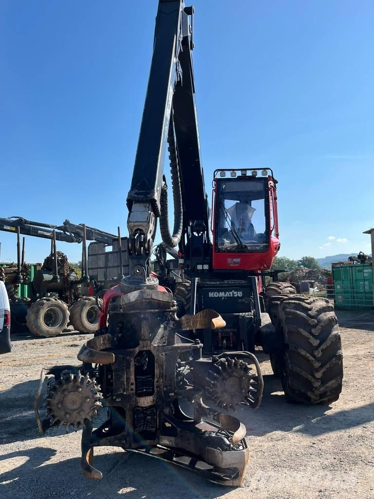 Komatsu 951 Harversteri