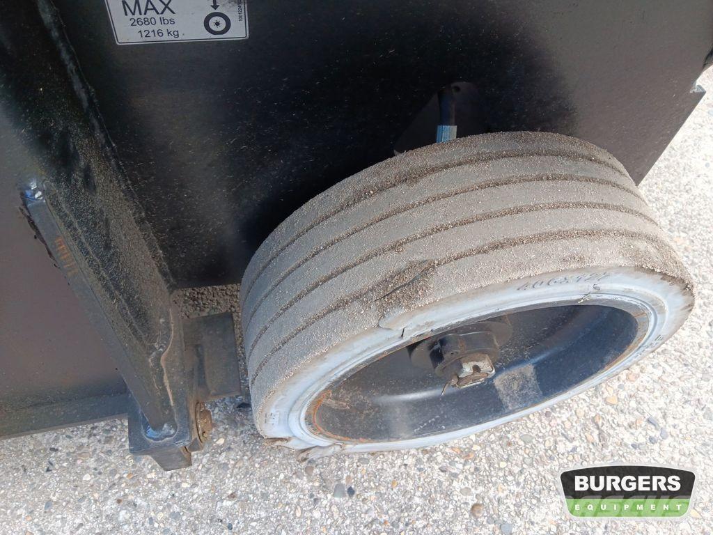 JLG R4045 Makazaste platforme