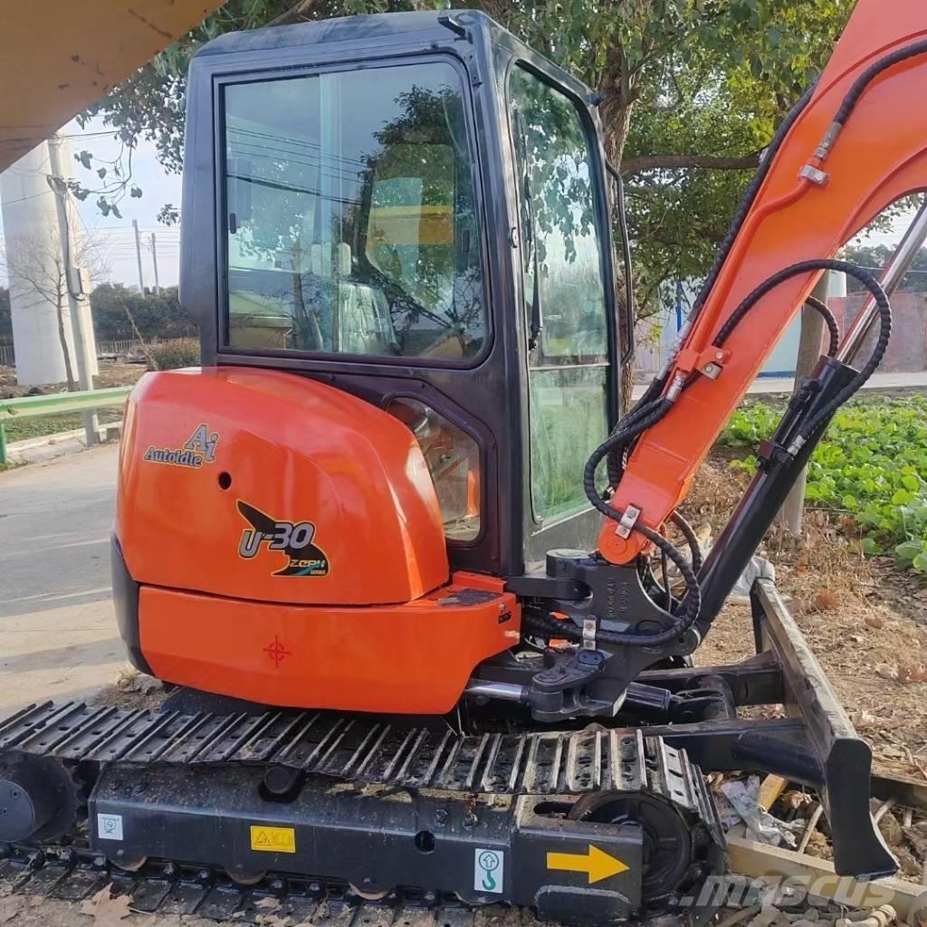 Kubota U 30 Mini bageri < 7t