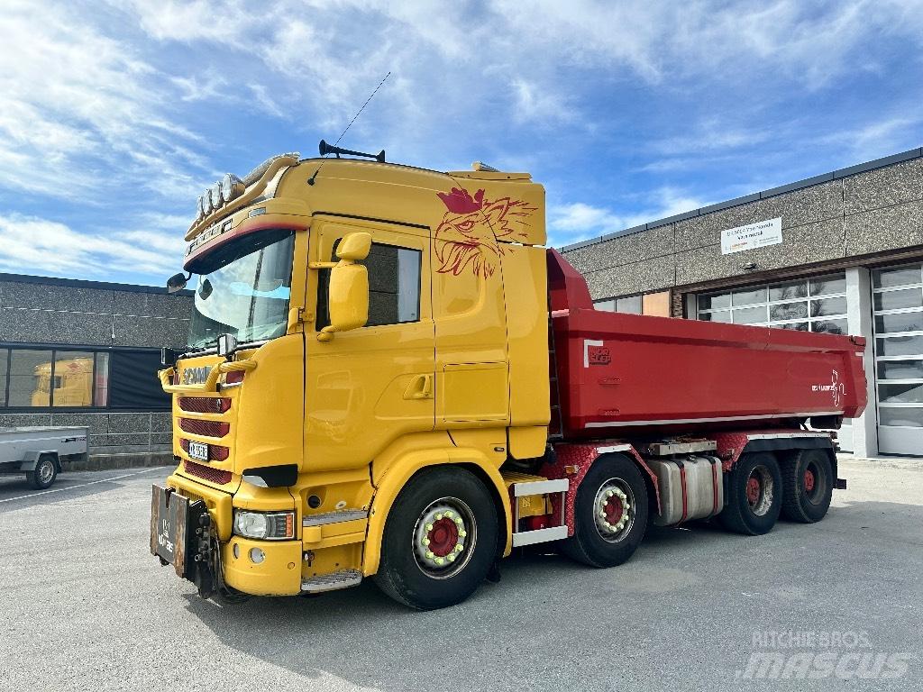 Scania 730 R Rol kiper kamioni sa kukom za podizanje tereta