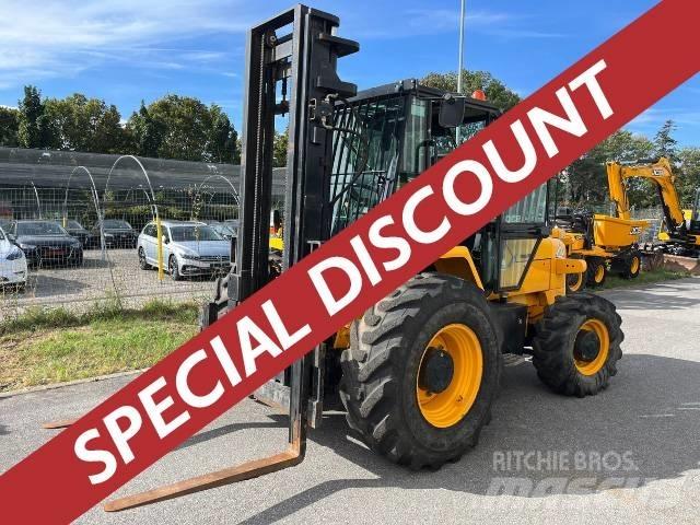 JCB 930 RTFL Vanterenski viljuškar