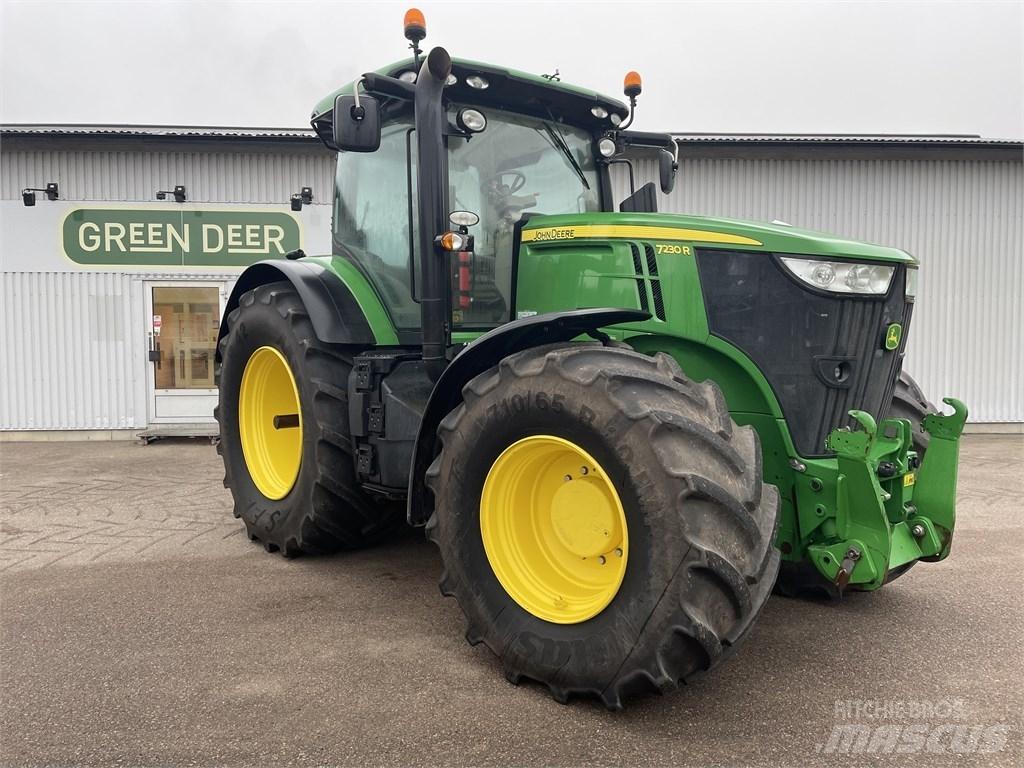 John Deere 7230R Traktori