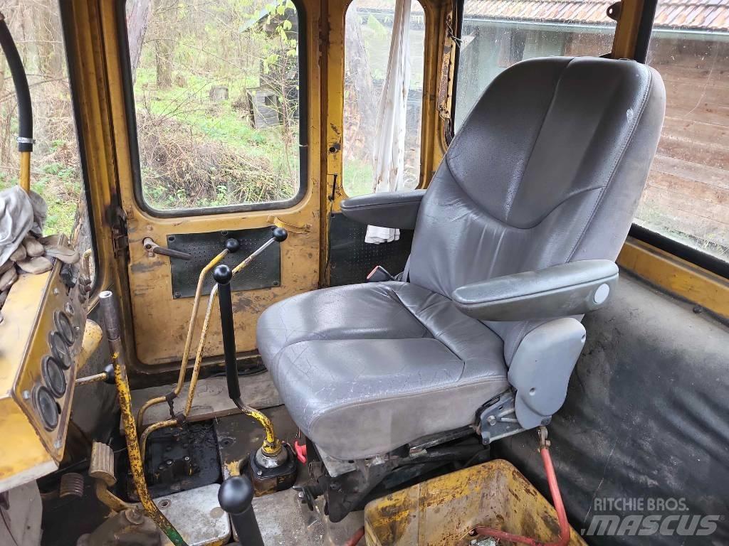 Chtz T 130 Buldožeri guseničari
