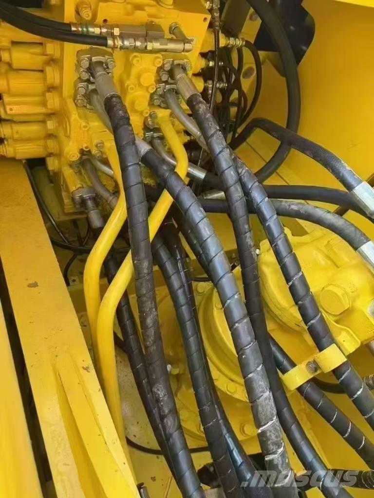 Komatsu PC 240 Bageri guseničari