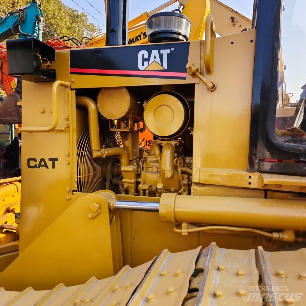 CAT D 6 M Buldožeri guseničari